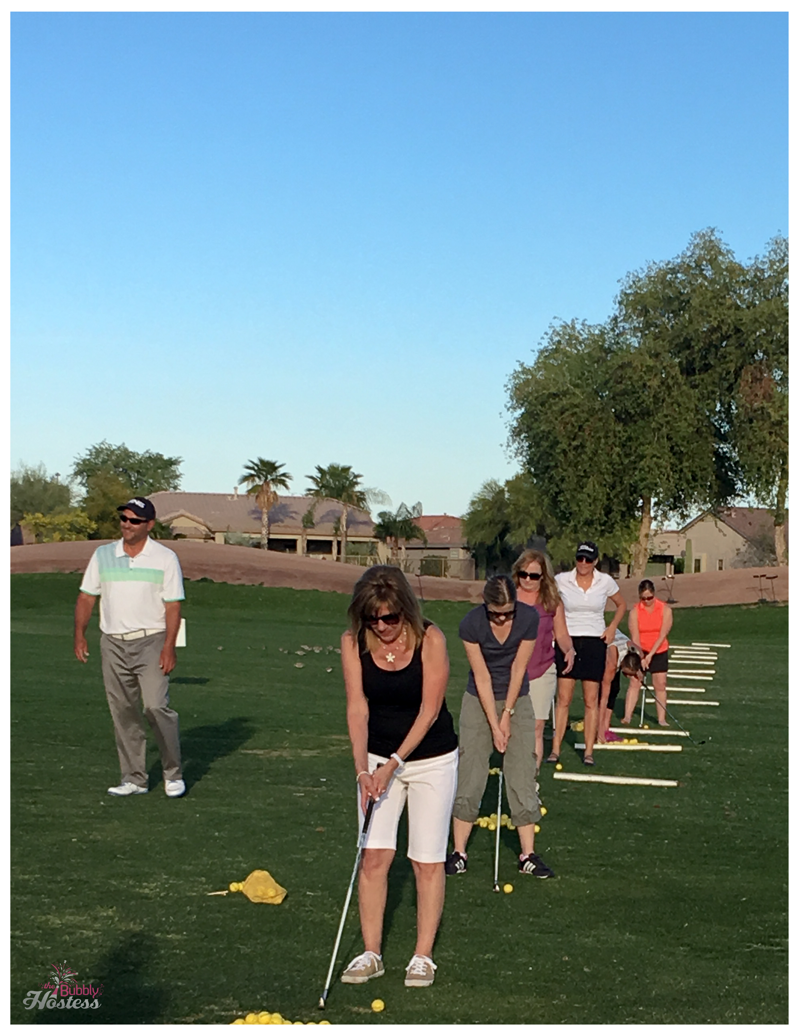 Girls Night Out Golf Clinic and Happy Hour | The Bubbly Hostess