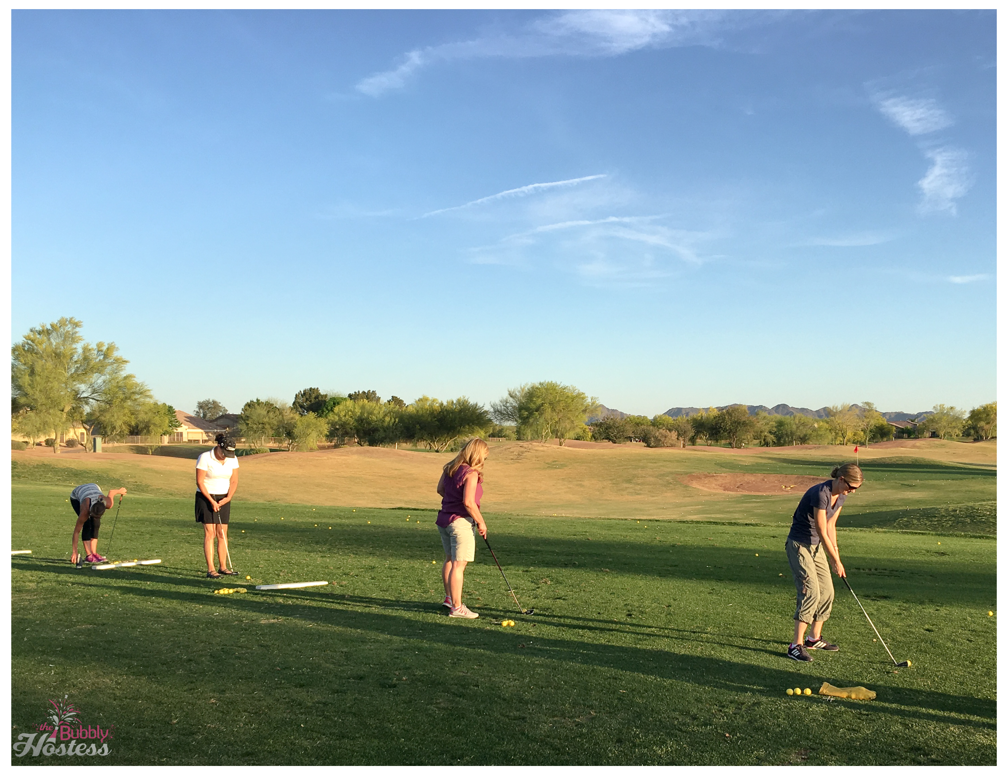 Girls Night Out Golf Clinic and Happy Hour | The Bubbly Hostess